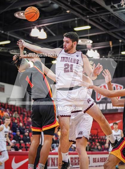 Thumbnail 2 in Elko vs. Somerset Academy Losee (NIAA Class 3A State Boys Semifinal) photogallery.