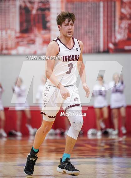 Thumbnail 2 in Elko vs. Somerset Academy Losee (NIAA Class 3A State Boys Semifinal) photogallery.