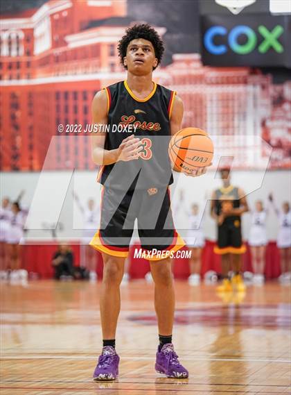 Thumbnail 3 in Elko vs. Somerset Academy Losee (NIAA Class 3A State Boys Semifinal) photogallery.