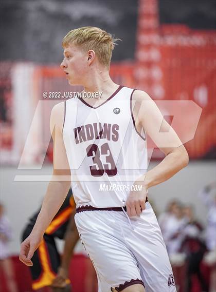 Thumbnail 2 in Elko vs. Somerset Academy Losee (NIAA Class 3A State Boys Semifinal) photogallery.