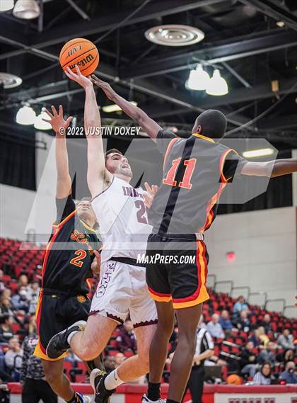 Thumbnail 2 in Elko vs. Somerset Academy Losee (NIAA Class 3A State Boys Semifinal) photogallery.