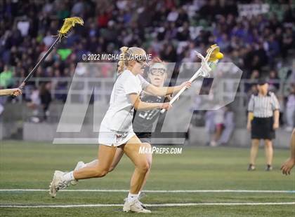 Thumbnail 3 in Mercer Island vs Issaquah (WA State Final) photogallery.