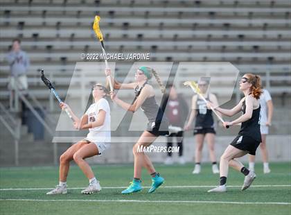 Thumbnail 1 in Mercer Island vs Issaquah (WA State Final) photogallery.