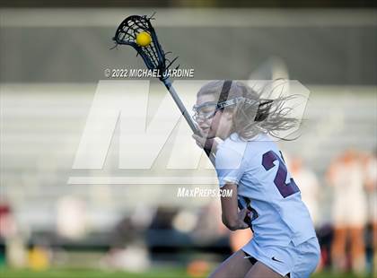 Thumbnail 1 in Mercer Island vs Issaquah (WA State Final) photogallery.