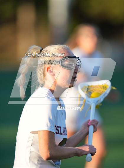 Thumbnail 3 in Mercer Island vs Issaquah (WA State Final) photogallery.