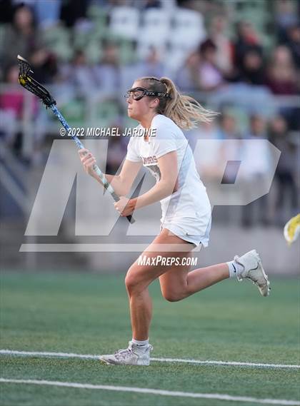 Thumbnail 1 in Mercer Island vs Issaquah (WA State Final) photogallery.