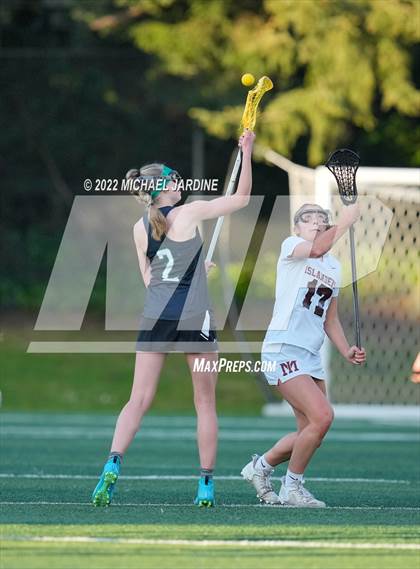 Thumbnail 3 in Mercer Island vs Issaquah (WA State Final) photogallery.
