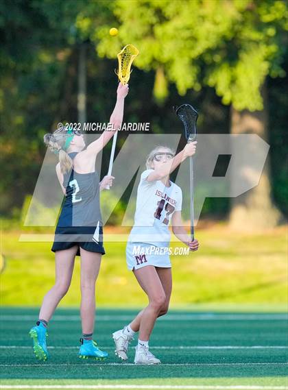 Thumbnail 3 in Mercer Island vs Issaquah (WA State Final) photogallery.