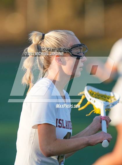 Thumbnail 2 in Mercer Island vs Issaquah (WA State Final) photogallery.