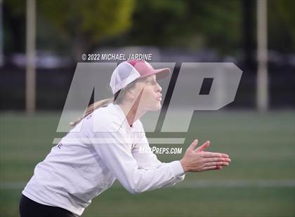 Thumbnail 3 in Mercer Island vs Issaquah (WA State Final) photogallery.