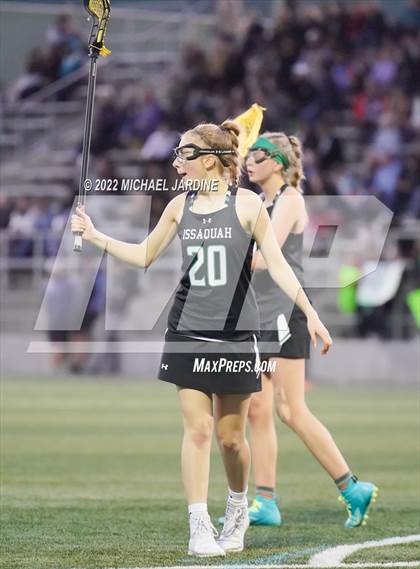 Thumbnail 2 in Mercer Island vs Issaquah (WA State Final) photogallery.