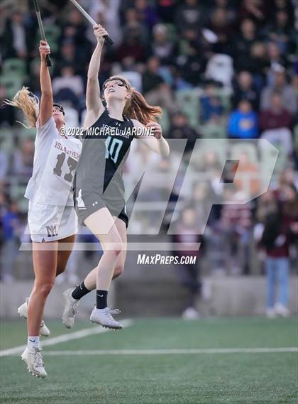 Thumbnail 2 in Mercer Island vs Issaquah (WA State Final) photogallery.