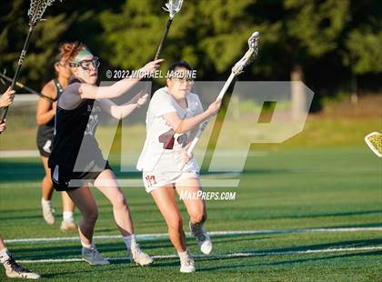 Thumbnail 3 in Mercer Island vs Issaquah (WA State Final) photogallery.