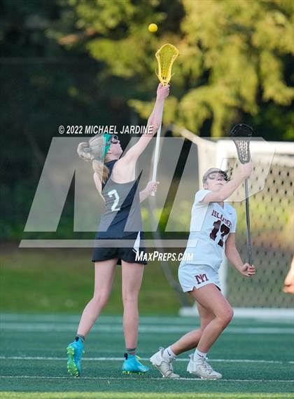 Thumbnail 1 in Mercer Island vs Issaquah (WA State Final) photogallery.