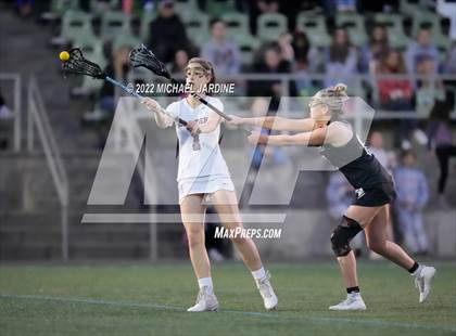 Thumbnail 1 in Mercer Island vs Issaquah (WA State Final) photogallery.