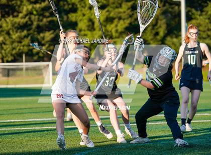 Thumbnail 2 in Mercer Island vs Issaquah (WA State Final) photogallery.