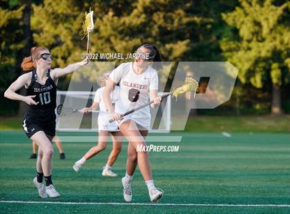 Thumbnail 2 in Mercer Island vs Issaquah (WA State Final) photogallery.