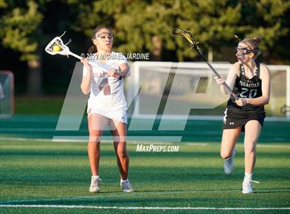 Thumbnail 3 in Mercer Island vs Issaquah (WA State Final) photogallery.