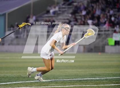 Thumbnail 3 in Mercer Island vs Issaquah (WA State Final) photogallery.