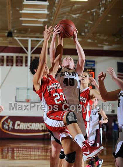 Thumbnail 3 in Buhler vs. McPherson (KSHSAA 4A Substate Semi-Final) photogallery.
