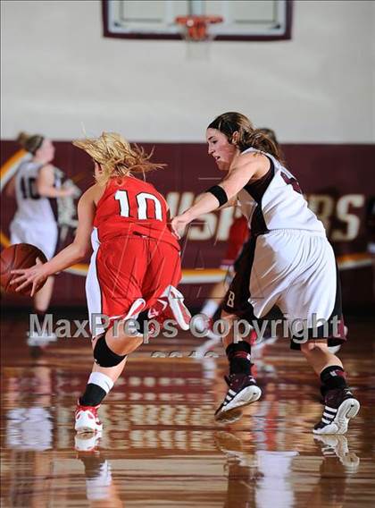 Thumbnail 3 in Buhler vs. McPherson (KSHSAA 4A Substate Semi-Final) photogallery.