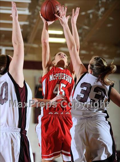 Thumbnail 3 in Buhler vs. McPherson (KSHSAA 4A Substate Semi-Final) photogallery.