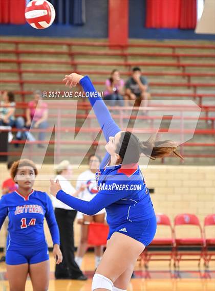 Thumbnail 1 in St. Anthony @ Jefferson photogallery.