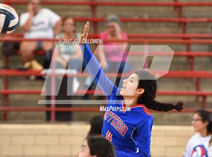 Thumbnail 3 in St. Anthony @ Jefferson photogallery.