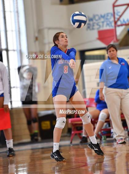 Thumbnail 3 in St. Anthony @ Jefferson photogallery.