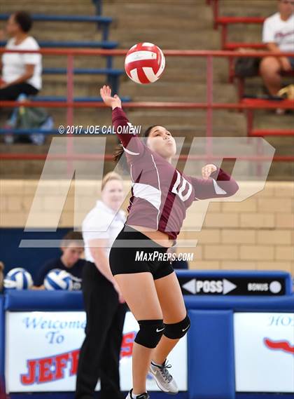 Thumbnail 3 in St. Anthony @ Jefferson photogallery.