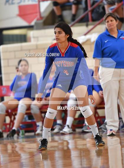Thumbnail 3 in St. Anthony @ Jefferson photogallery.