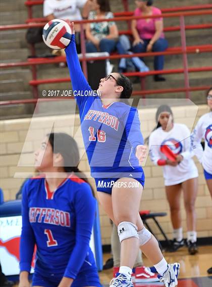 Thumbnail 2 in St. Anthony @ Jefferson photogallery.