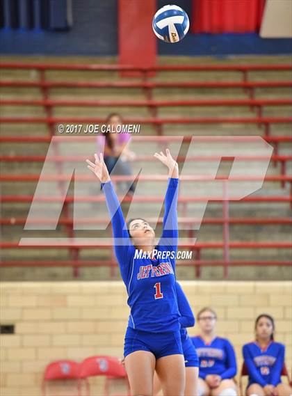 Thumbnail 3 in St. Anthony @ Jefferson photogallery.