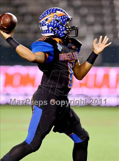 Thumbnail 3 in De La Salle vs. Westlake (CIF State Open Division Final) photogallery.