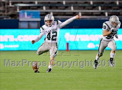 Thumbnail 2 in De La Salle vs. Westlake (CIF State Open Division Final) photogallery.
