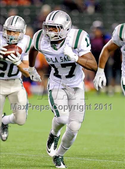 Thumbnail 2 in De La Salle vs. Westlake (CIF State Open Division Final) photogallery.