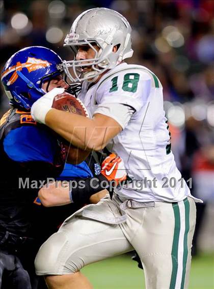 Thumbnail 1 in De La Salle vs. Westlake (CIF State Open Division Final) photogallery.