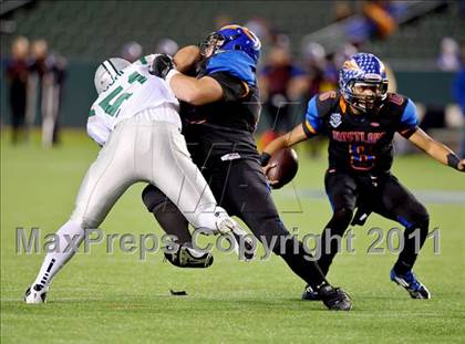 Thumbnail 2 in De La Salle vs. Westlake (CIF State Open Division Final) photogallery.