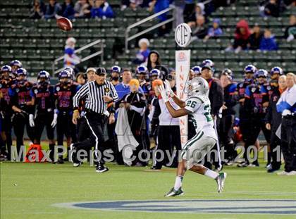 Thumbnail 3 in De La Salle vs. Westlake (CIF State Open Division Final) photogallery.