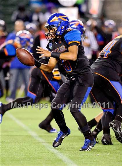 Thumbnail 1 in De La Salle vs. Westlake (CIF State Open Division Final) photogallery.