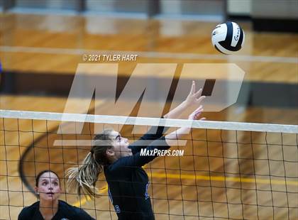 Thumbnail 2 in Hamilton Southeastern @ Avon photogallery.