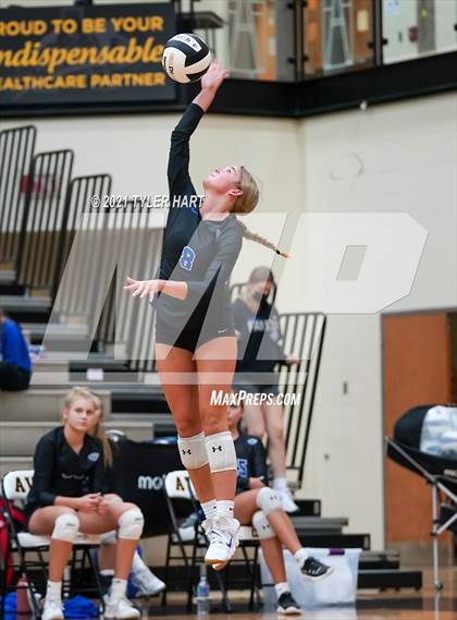 Thumbnail 3 in Hamilton Southeastern @ Avon photogallery.