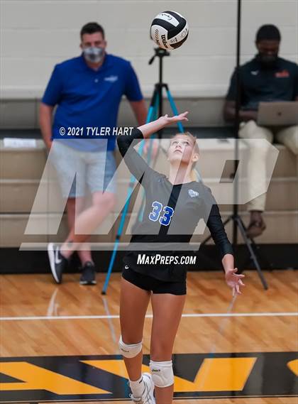 Thumbnail 3 in Hamilton Southeastern @ Avon photogallery.