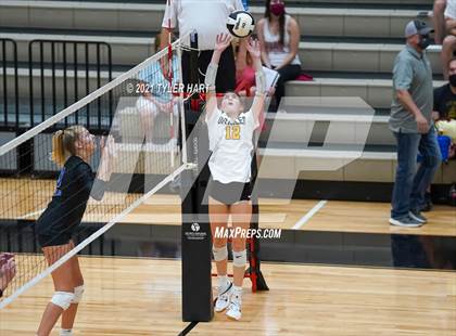 Thumbnail 2 in Hamilton Southeastern @ Avon photogallery.