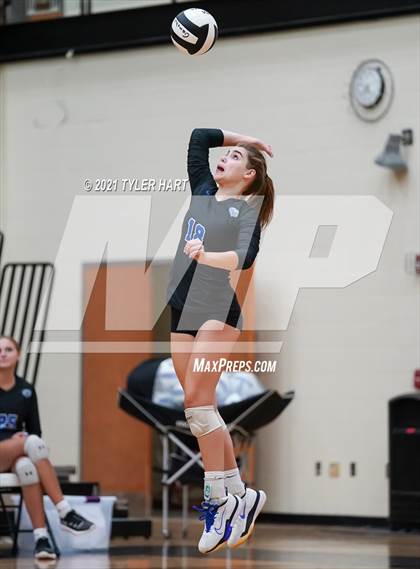 Thumbnail 2 in Hamilton Southeastern @ Avon photogallery.