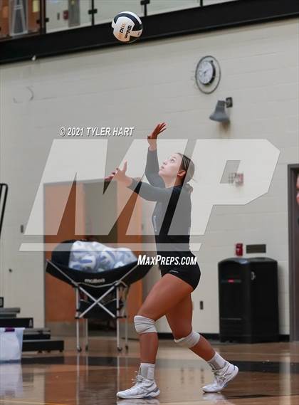 Thumbnail 3 in Hamilton Southeastern @ Avon photogallery.