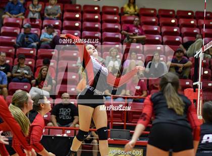 Thumbnail 3 in Lorena vs. China Spring photogallery.