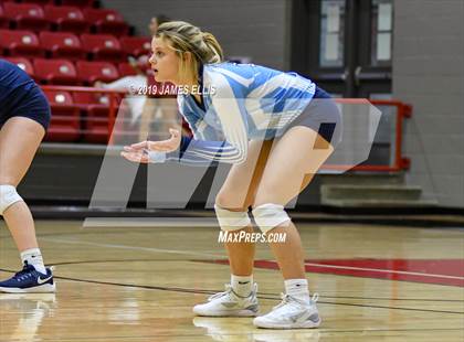 Thumbnail 1 in Lorena vs. China Spring photogallery.