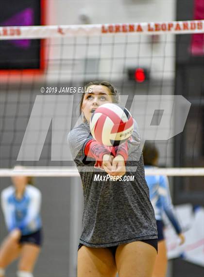 Thumbnail 1 in Lorena vs. China Spring photogallery.
