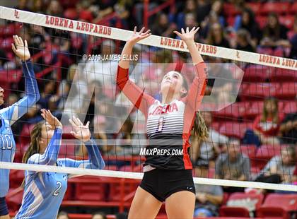 Thumbnail 3 in Lorena vs. China Spring photogallery.